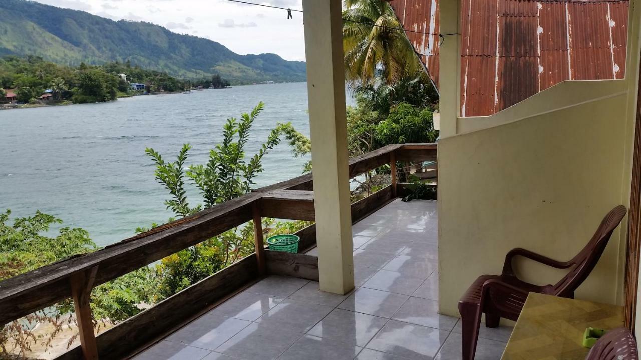 Sibayak Guesthouse Tuk Tuk Exterior foto